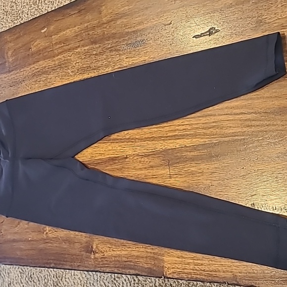 Lululemon Black Leggings Size 6 - Picture 3 of 6